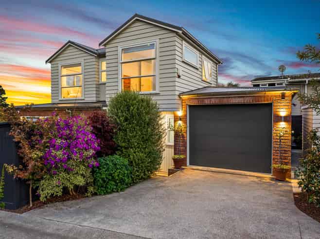 61b Jaemont Avenue, Te Atatu South