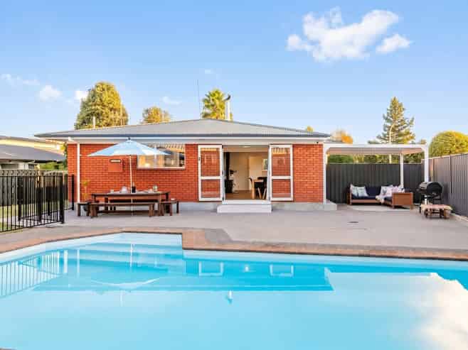 17 Seamer Place, Saint Andrews