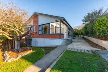 13 Ranfurly Street, West End