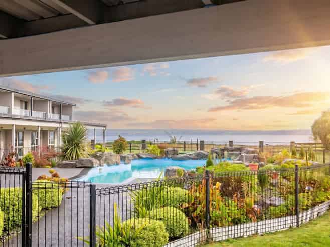Premier Rotorua lakeside resort