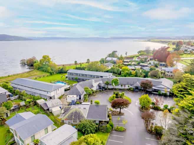 Premier Rotorua lakeside resort