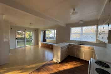 Manawatu / Whanganui - Address withheld