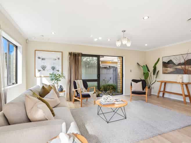 4 Millcroft Lane, Ranui