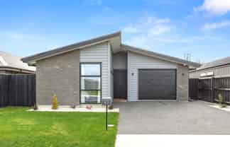 43 Henshaw Street, Woodend