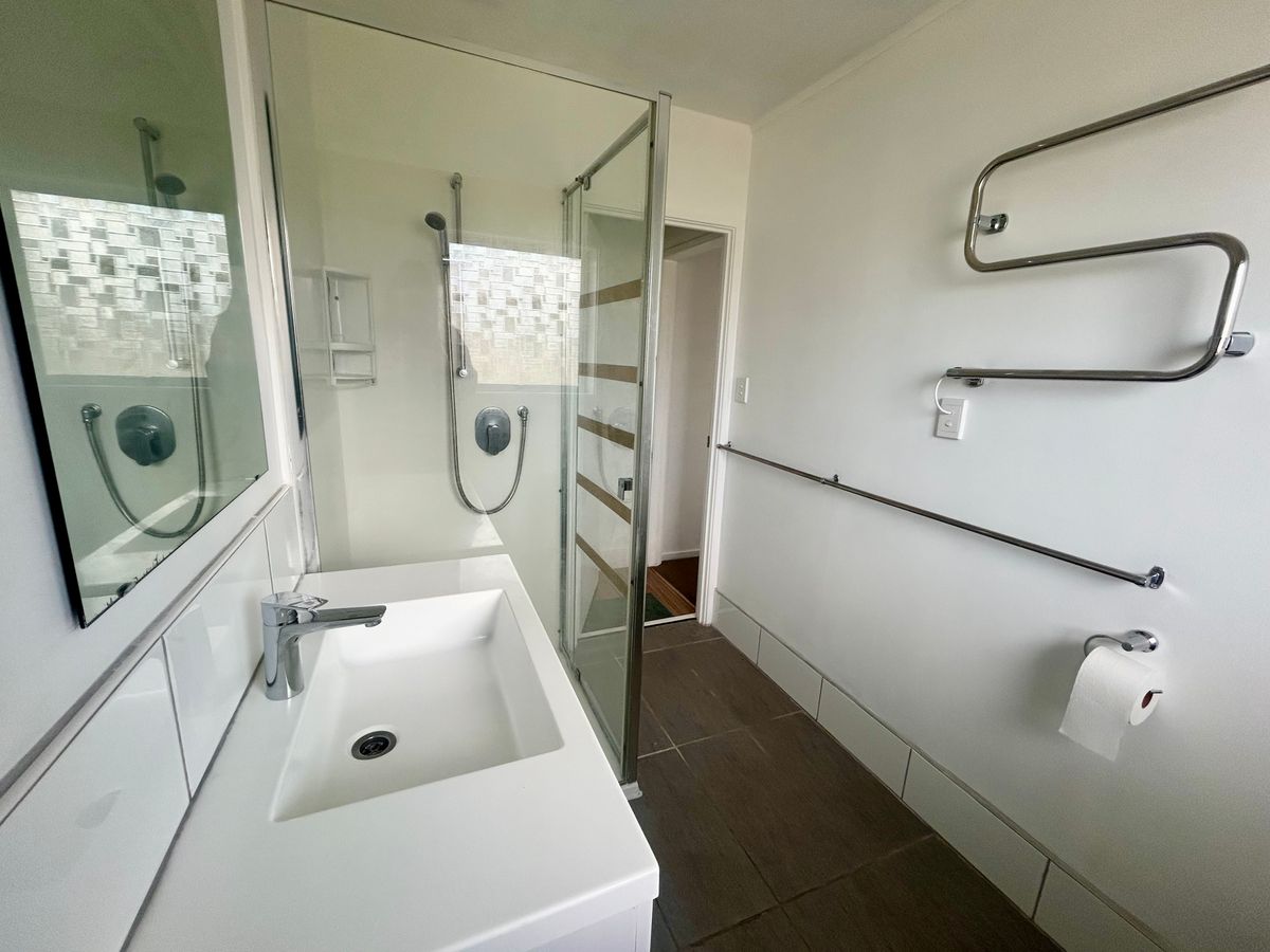 Bright 2-Bedroom unit in New Lynn - $510/week!! - Görünüm 5