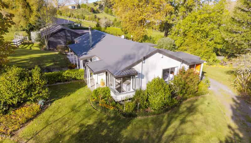 1082 Mapara Road, Kinloch