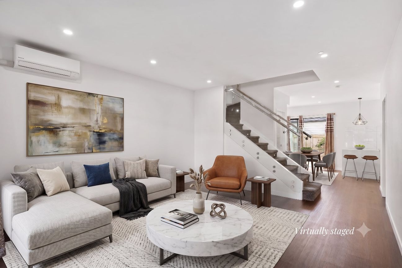 Vacant & Ready To Move In | Freehold Living - Mynd 2