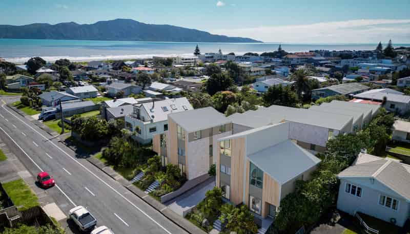 23 Ocean Road, PARAPARAUMU BEACH
