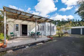 8 Benn Road, Lake Okareka