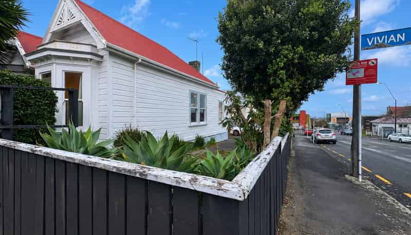 46 Vivian Street, New Plymouth Central