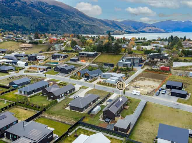 14 Tomtit Crescent, Lake Hawea