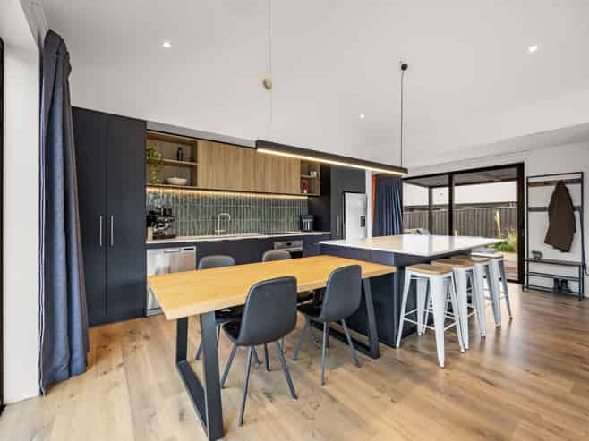 14 Tomtit Crescent, Lake Hawea