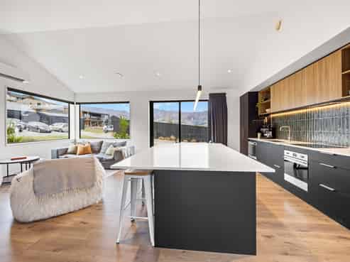 14 Tomtit Crescent, Lake Hawea