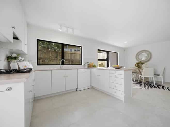 6 Tenbless Court, Unsworth Heights