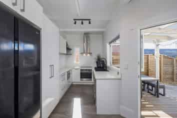 116 Carrington Road, Mount Albert
