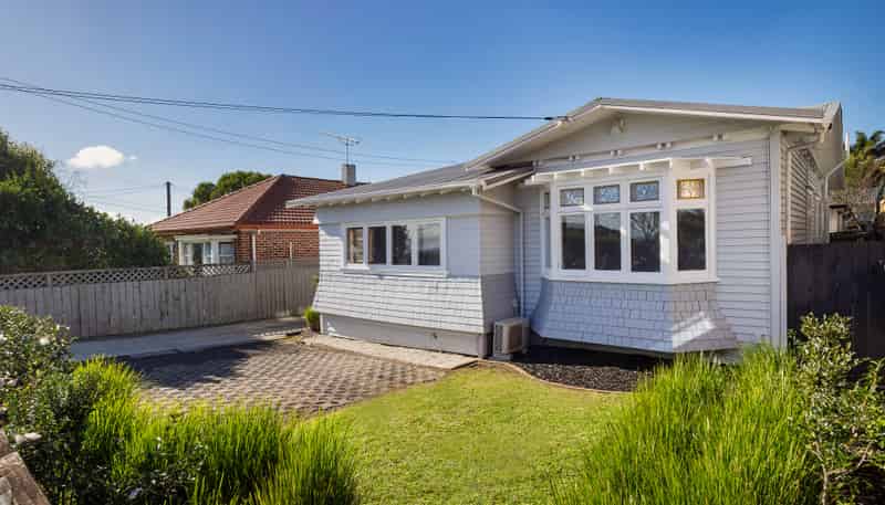 116 Carrington Road, Mount Albert