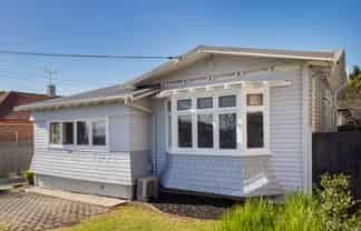 116 Carrington Road, Mount Albert