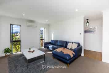 32 Filmer Crescent, Wallaceville