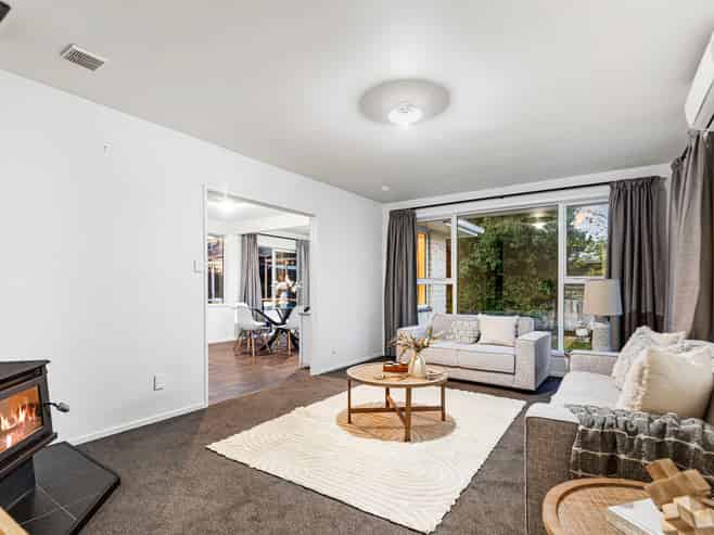 9 Loreto Place, Hornby