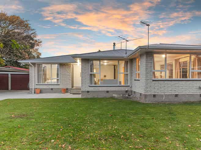9 Loreto Place, Hornby