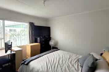 2/158 Crinan Street, Appleby