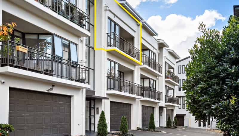 2B/9 Furneaux Way, Remuera