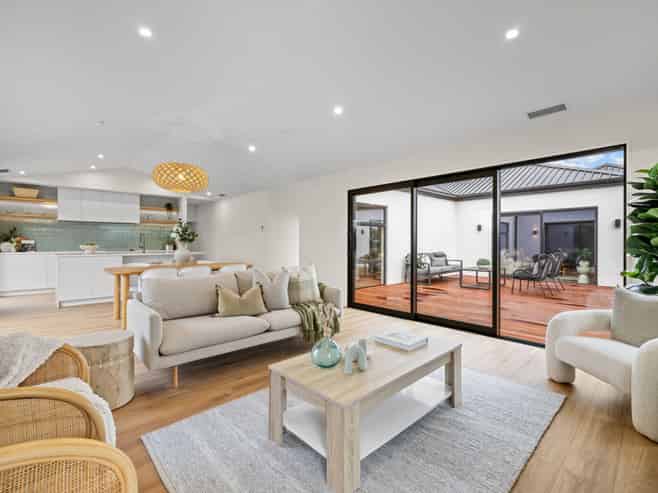 25 Kakatai Place, North New Brighton