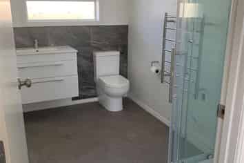 B/179 Howick Road, Redwoodtown