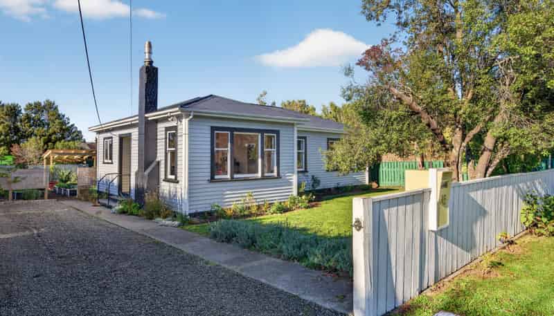 46 Wakefield Street, Featherston