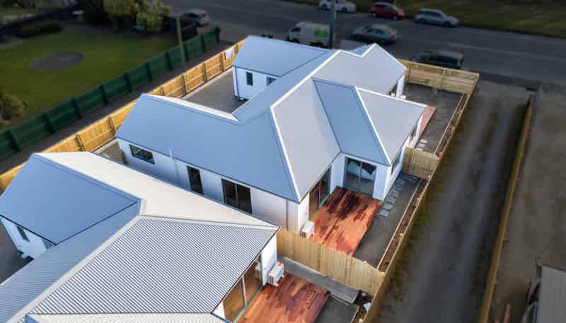 2/206 Racecourse Road, Sockburn
