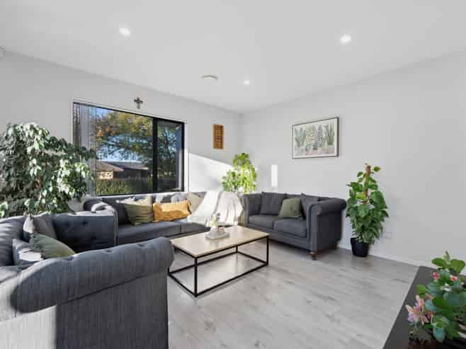 67 Sikkim Crescent, Clover Park