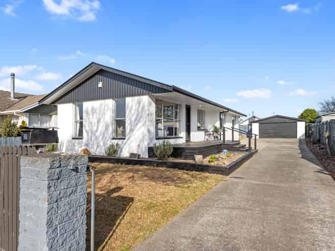 25 Heathglen Avenue, Parklands