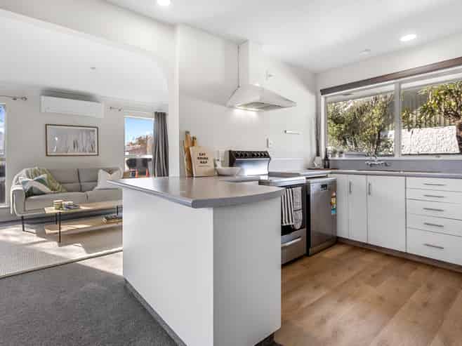 25 Heathglen Avenue, Parklands