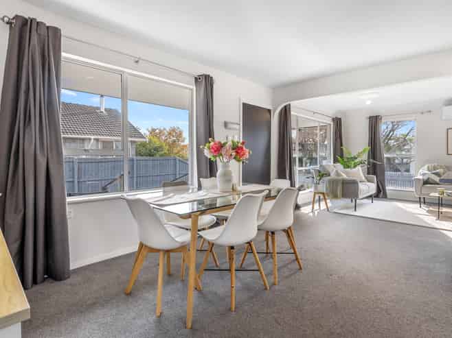 25 Heathglen Avenue, Parklands