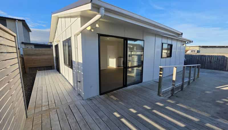 27 Hinemoa Street, Levin