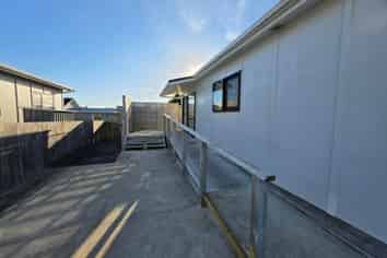 27 Hinemoa Street, Levin