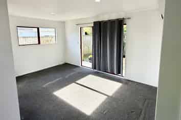 18A Neems Place, Manurewa