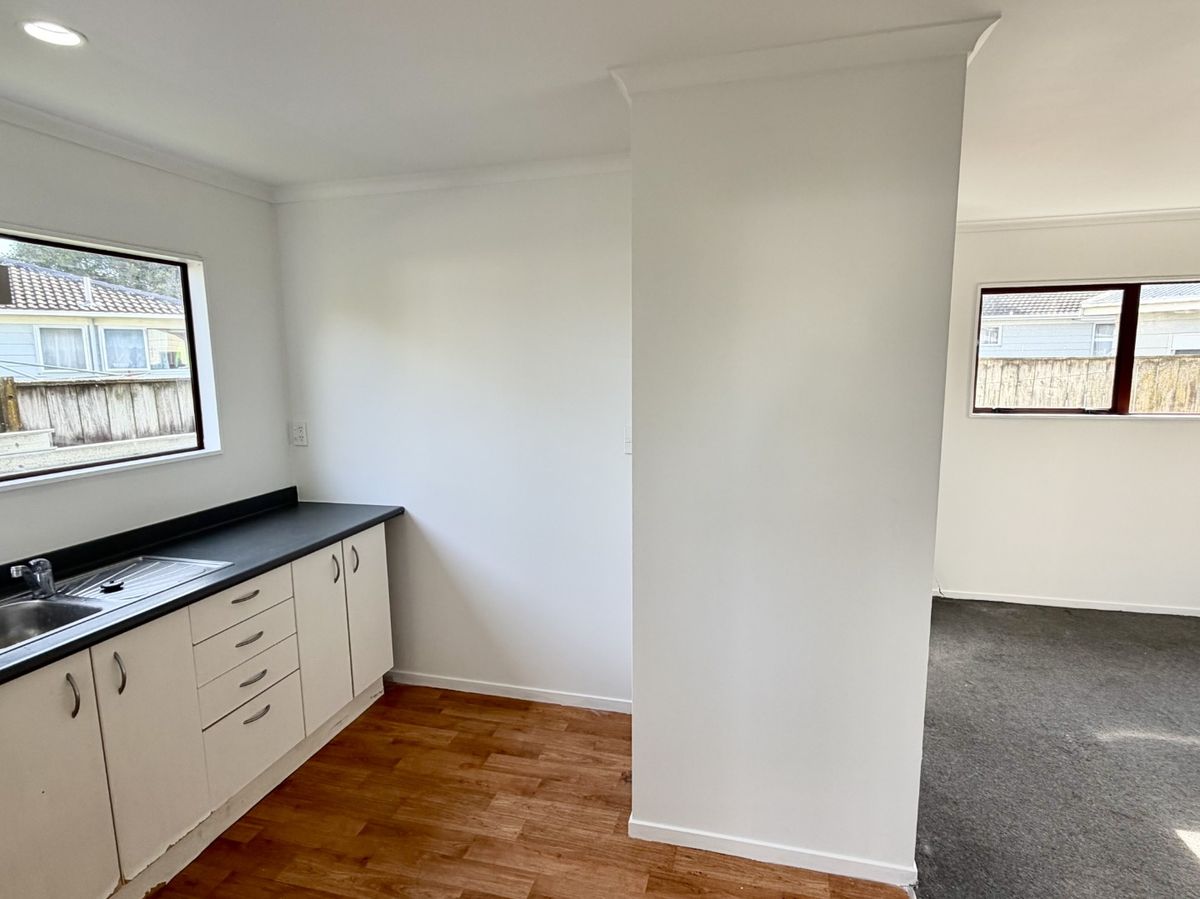 Manurewa, 2 bedrooms - Więcej