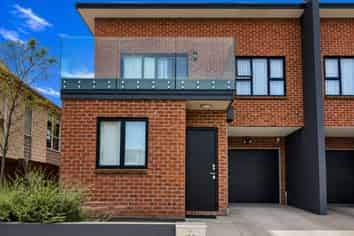 10C Carlos Drive, Flat Bush