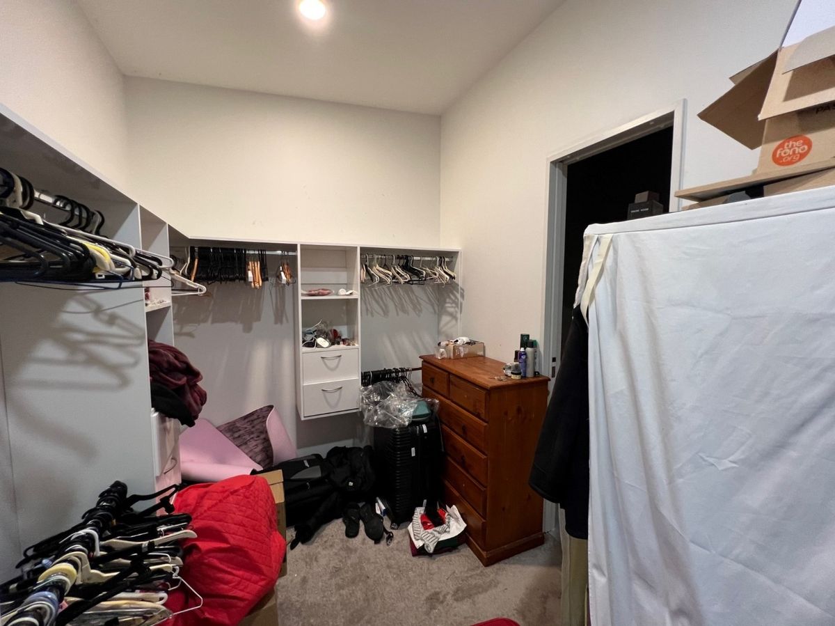 Flat Bush, 4 bedrooms - Mehr