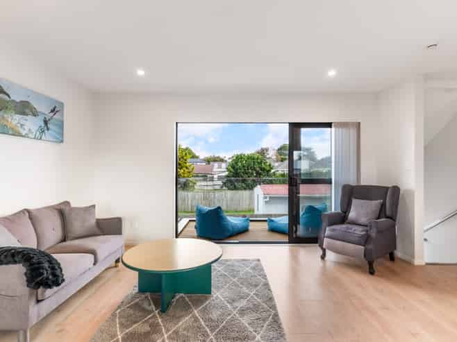 16E Brookfield Avenue, Onehunga