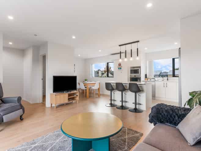 16E Brookfield Avenue, Onehunga