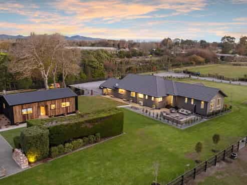 550 Marshland Road, Styx