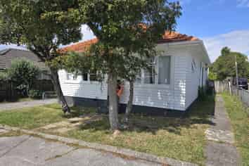 25 Archibald Road, Kelston
