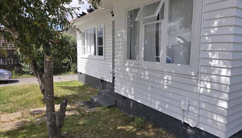 25 Archibald Road, Kelston