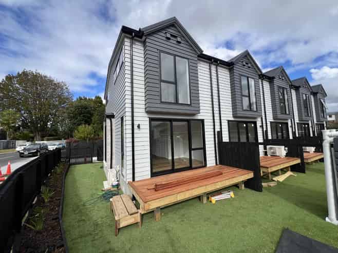 1/56 Kervil Avenue, Te Atatu Peninsula