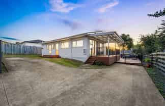 21A Sabot Place, Massey