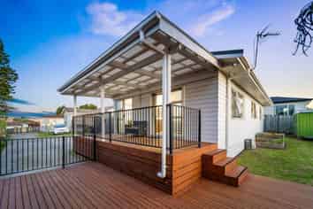 21A Sabot Place, Massey