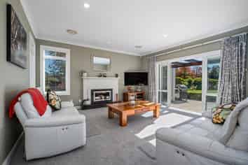 14 Waioroi Place, Oropi