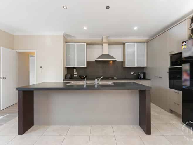 13 Kenley Heights, Flat Bush